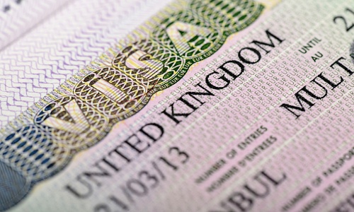 Как отследить готовность британской визы. Способы получения паспорта