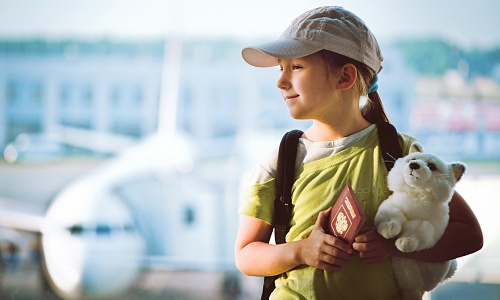 Готовим ребенка к поездке в Англию: особенности детской визы и прохождения паспортного контроля